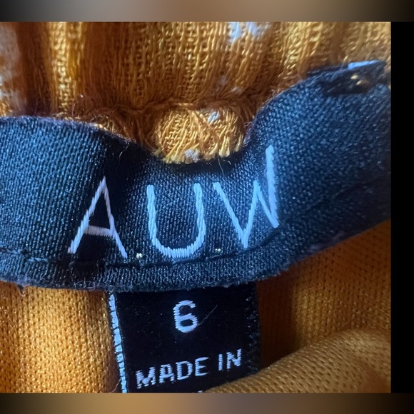 AUW boho off the shoulder cropped wide leg jumpsuit in golden yellow. Size 6 - Picture 12 of 13